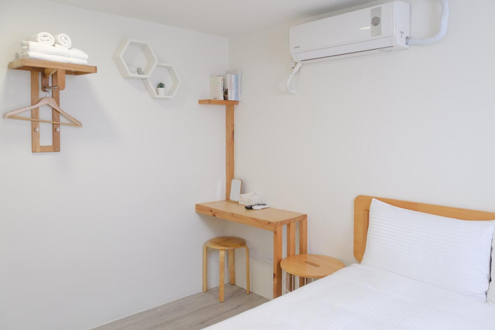 See U Apartment Tainan Exteriör bild